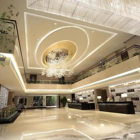 White Swan Hotel Csangsa Kültér fotó